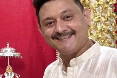 Watch: Actor Swapnil Joshi Celebrates Ganesh Chaturthi, Offers Prayers