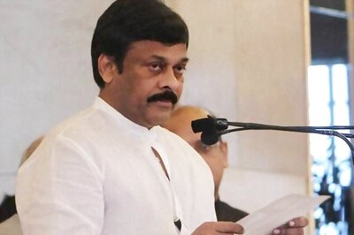 Chiranjeevi fully focussed on 150th film