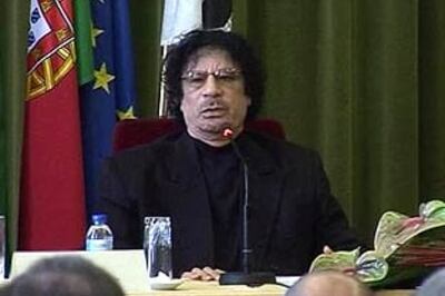 Libyan leader Gaddafi asked to behave during US visit