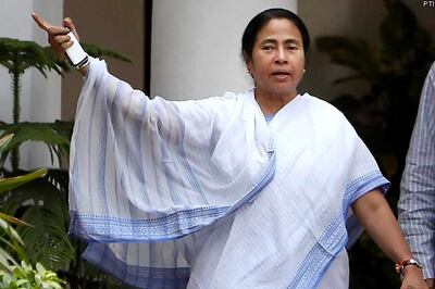 Mamata sees peace in Maoist area, warns guerrillas