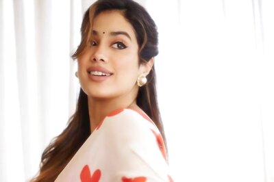 Janhvi Kapoor Slays Traditional Look In White And Orange Floral Saree