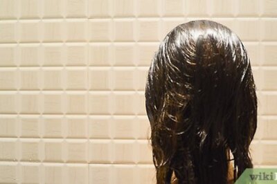 How to Use a Shampoo Bar