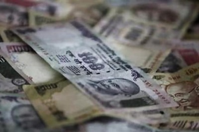 Rupee ends a paisa down at 60.82 Vs dollar in lacklustre trade