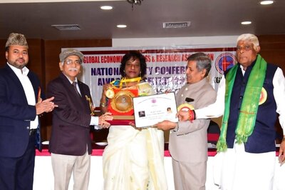 Bharat Ratna Rajiv Gandhi Gold Medal Award for Ulhasnagar School Principal