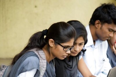 Students Need to Pay Full Fees, Schools Can't Stop Them from Writing Exams: Calcutta HC