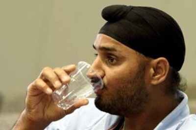 HC quashes complaint against Harbhajan in reality show