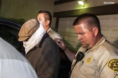 US bans Pak minister for bounty on filmmaker's head