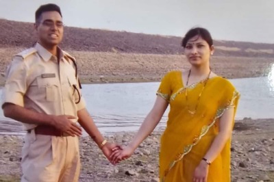Real-Life '12th Fail’ IPS Officer’s Throwback Photo With Wife Is Pure Gold