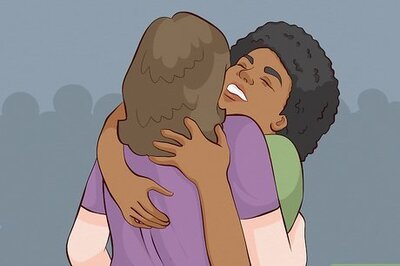 How to Act at a House Party