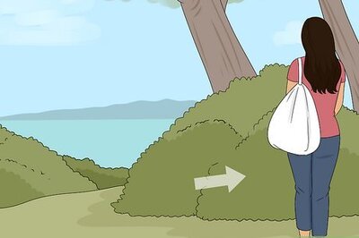 How to Change Into Your Bathing Suit if You Aren't in a Stall (Girls)