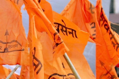 Latest in Sena Vs Sena Battle: Workers from Both Factions Clash, 5 from Thackeray Camp Arrested