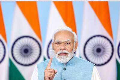 3,066 Parents Create World Record in Storytelling at Pune Reading Event; PM Lauds Effort