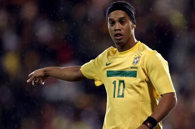 Ronaldinho in Brazil squad to play friendly against Chile