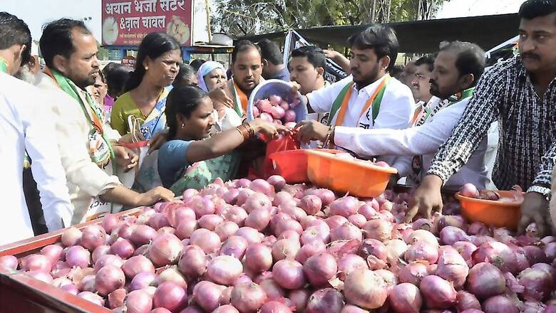 20 Kg Onions Looted from State-run Store in West Bengal's Birbhum District