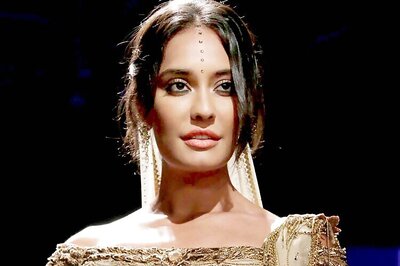 IBFW: Lisa Hayden sets the ramp on fire for Tarun Tahiliani