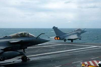 France Govt Denies Report Claiming Pakistan Pilots Were Trained on Rafale Jets