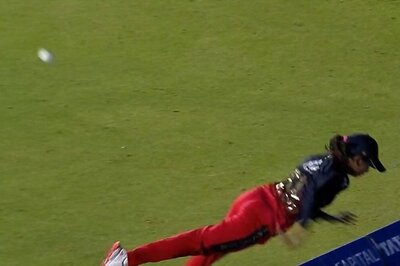 WATCH| RCB's Shreyanka Patil Stops Six With Incredible Effort Againt MI