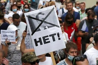 Protesters Hold Seventh Anti-Kremlin March Over Detained Governor