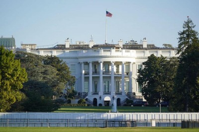 White House Aide Resigns After Threatening Reporter