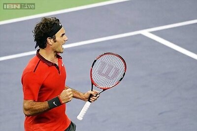 Roger Federer beats Gilles Simon to win the Shanghai Masters