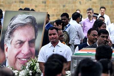 News18 Evening Digest: Mumbai Declares Day Of Mourning For Ratan Tata; Shah, Shinde Join Procession To Crematorium & Other Top Stories