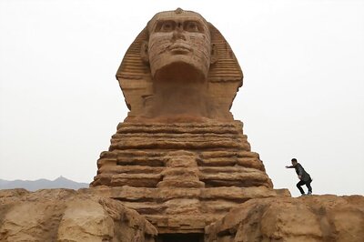 Egypt Moves Sphinxes to Tahrir Square Despite Controversy