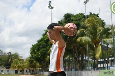 How to Do a Throw‐In in Soccer