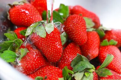 How to Make Strawberry Juice