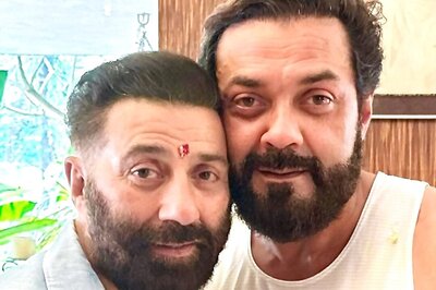 Sunny Deol Wishes for 'Little Brother' Bobby Deol's Good Health on His Birthday; Sends 'Tons of Love'