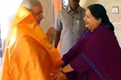 Modi assures Jayalalithaa of absolute cooperation between Centre and TN