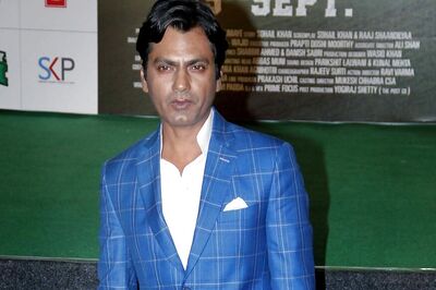 Shah Rukh Khan Doesn't Carry His Stardom on Set, Says Nawazuddin Siddiqui
