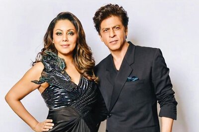 Shah Rukh Khan Reveals His First Valentine's Day Gift for Wife Gauri Khan, Fans All Hearts