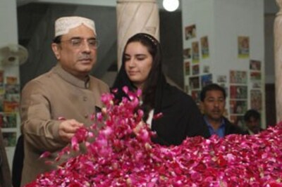 Benazir's daughter writes in pain for her mother