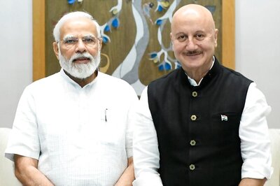 Anupam Kher Pens Cryptic Note After BJP's Shocking Results in UP: 'Imaandaar Vyakti Bahut...'