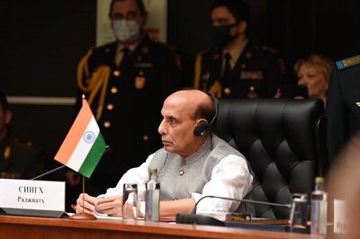 Defence Minister Rajnath Singh Holds High-level Meeting on Situation in Eastern Ladakh