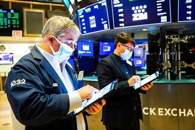 World Shares Mostly Higher As Investors Focus On US Stimulus