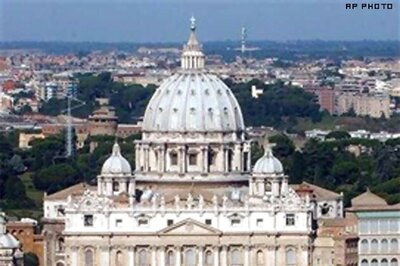 115 Cardinals arrive in Rome to appoint new Pope