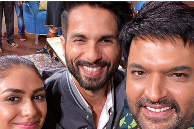 The Kapil Sharma Show: Host Says Jersey Would've Been Titled 'Baniyan' if Released in June, Shahid Kapoor in Splits