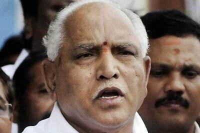 BSY praises Gandhi family, ridicules Gadkari