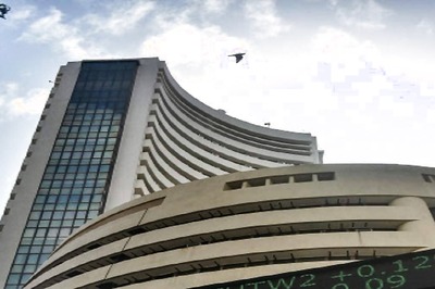 Sensex Falls 216 pts, Nifty Holds 18,750; Private Bank Stocks Drag
