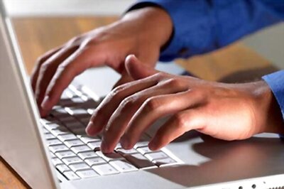 Happy New Year: Over 5 lakh new jobs in 2012