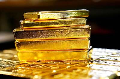 6 Held with 16 kg Gold Biscuits, Wrapped in Baby Diapers, in Delhi