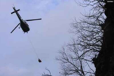 Heavy rains delay salvage of crashed Pak plane