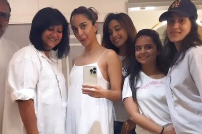 Nothing, Just Kiara Advani 'Twinning And Winning' With Team Satyaprem Ki Katha, Check It Out