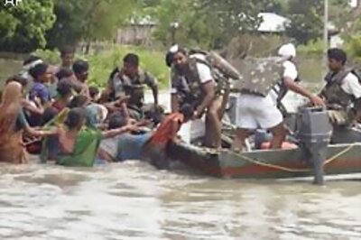 Amity in disaster zone: Hindus help Muslims keep fast