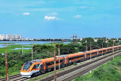 Vande Bharat Fleet to Increase by 9 Today. Here's How Poll-Bound States Have Fared on Railway Roster