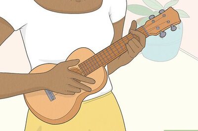 How to Play the Ukulele