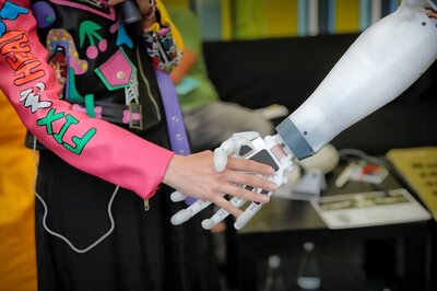 Now, Robot Masseuse to Treat Back and Knee Pain
