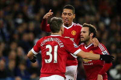 Manchester United are different but not boring, says West Ham manager Bilic