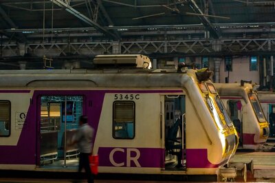 AC Local Train Fare in Mumbai to Be Slashed by Half: Danve